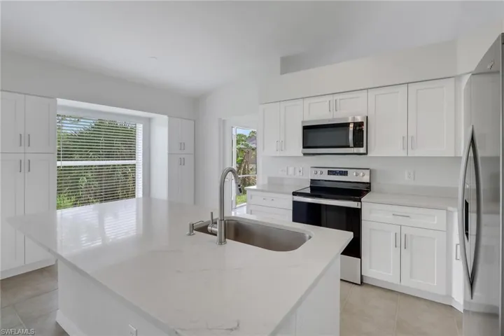 3340 33rd Ave Ne, Naples, Florida 34120