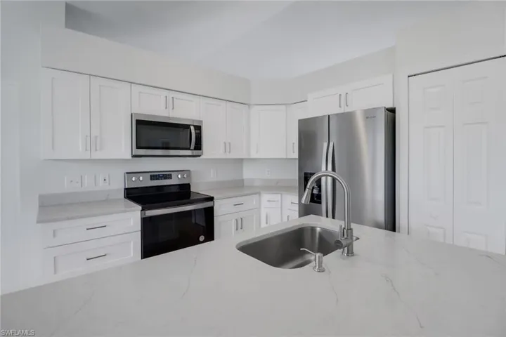 3340 33rd Ave Ne, Naples, Florida 34120