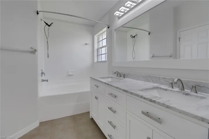 3340 33rd Ave Ne, Naples, Florida 34120
