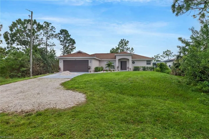 3340 33rd Ave Ne, Naples, Florida 34120