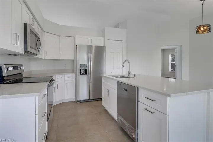 3340 33rd Ave Ne, Naples, Florida 34120