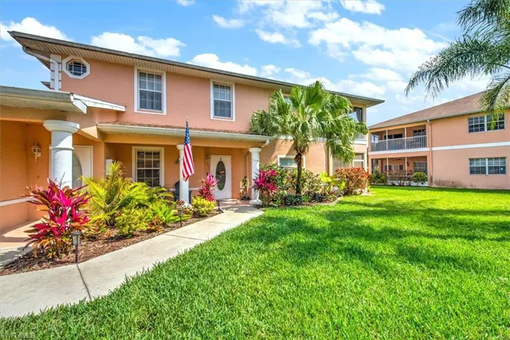 19984  Lake Vista N CIR, Lehigh Acres, FL 33936