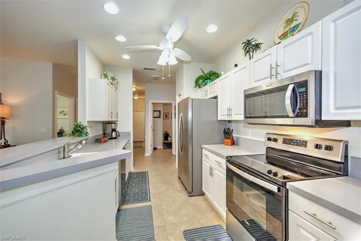 19984  Lake Vista N CIR, Lehigh Acres, FL 33936