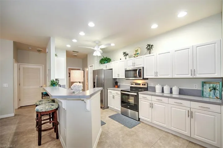 19984  Lake Vista N CIR, Lehigh Acres, FL 33936