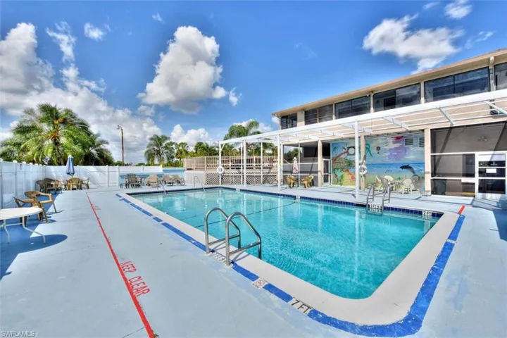 19984  Lake Vista N CIR, Lehigh Acres, FL 33936