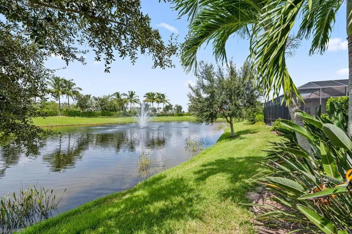 6315 Serano Way, Naples, Florida 34113