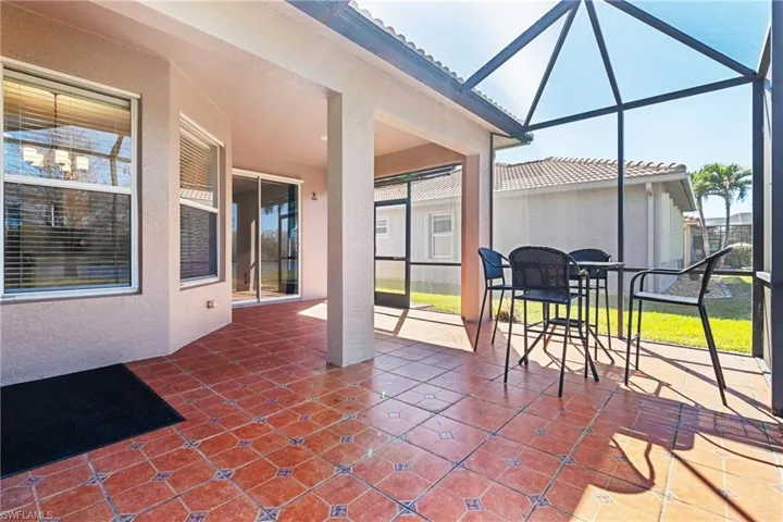 View of patio / terrace with glass enclosure
