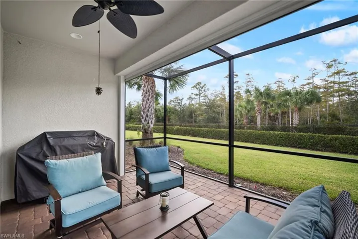 Sunroom with ceiling fan