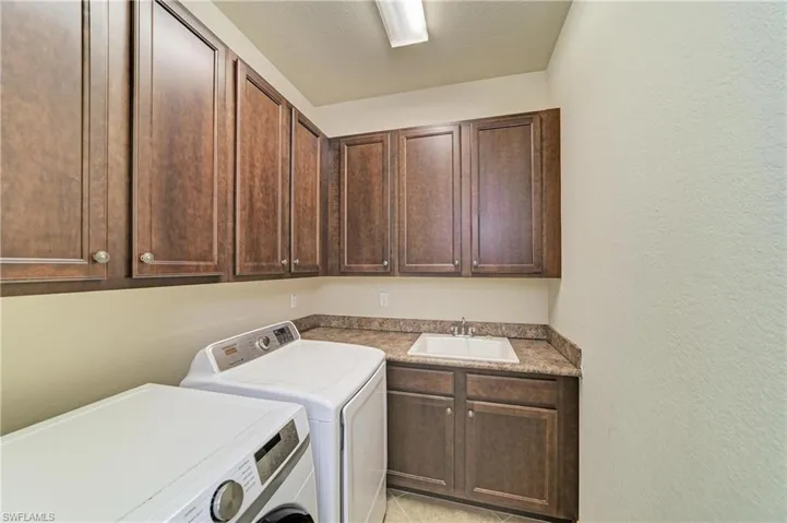 3701 Pleasant Springs Dr, Naples, Florida 34119