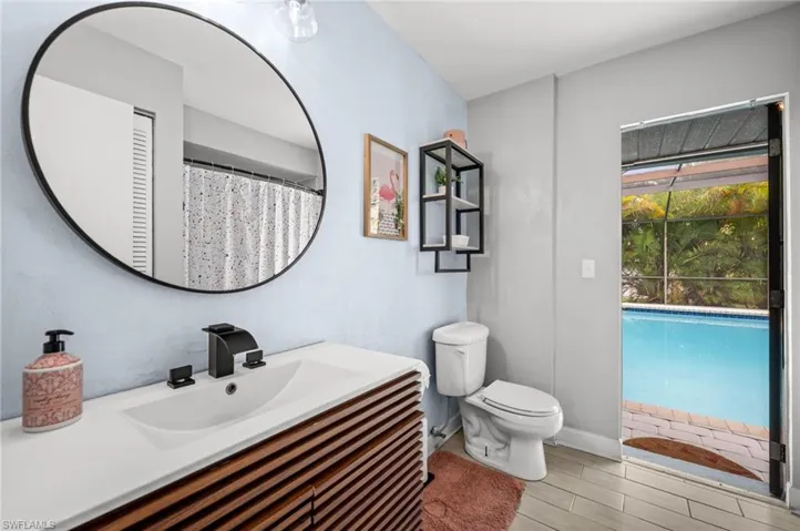 Guest bath doubles as a pool bath