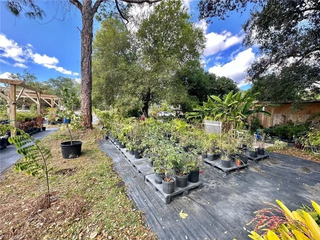 9320 Buckingham Rd, Fort Myers, Florida 33905