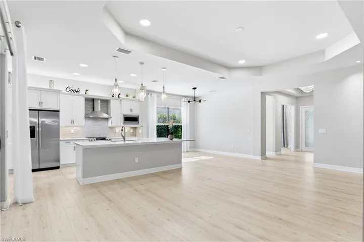 10091 Chesapeake Bay Dr, Fort Myers, Florida 33913