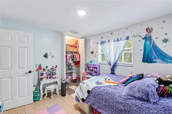 6519 E Town And River Rd, Fort Myers, Florida 33919