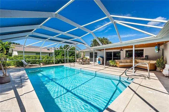 6519 E Town And River Rd, Fort Myers, Florida 33919