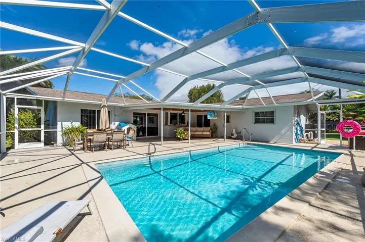6519 E Town And River Rd, Fort Myers, Florida 33919