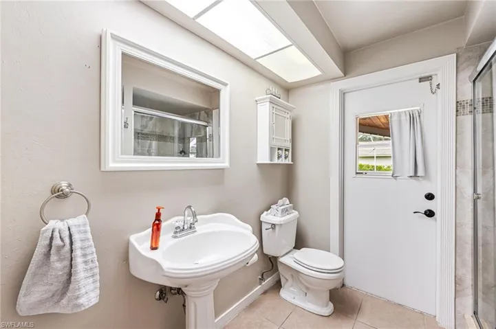 6519 E Town And River Rd, Fort Myers, Florida 33919