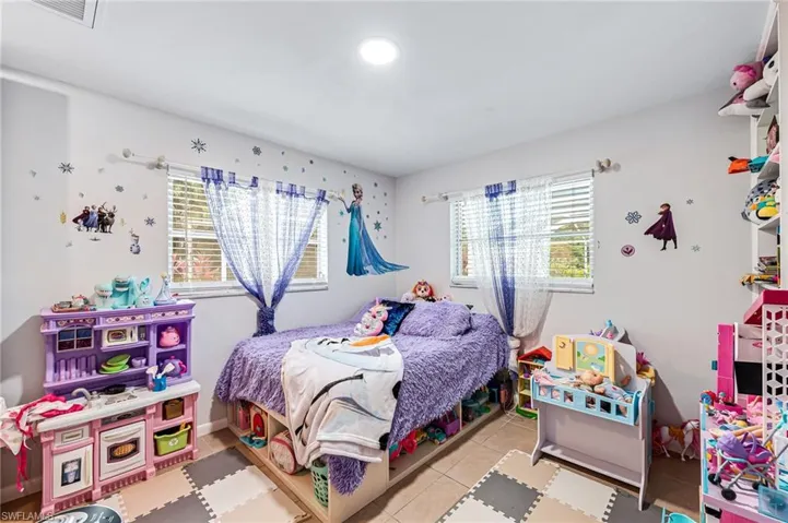 6519 E Town And River Rd, Fort Myers, Florida 33919