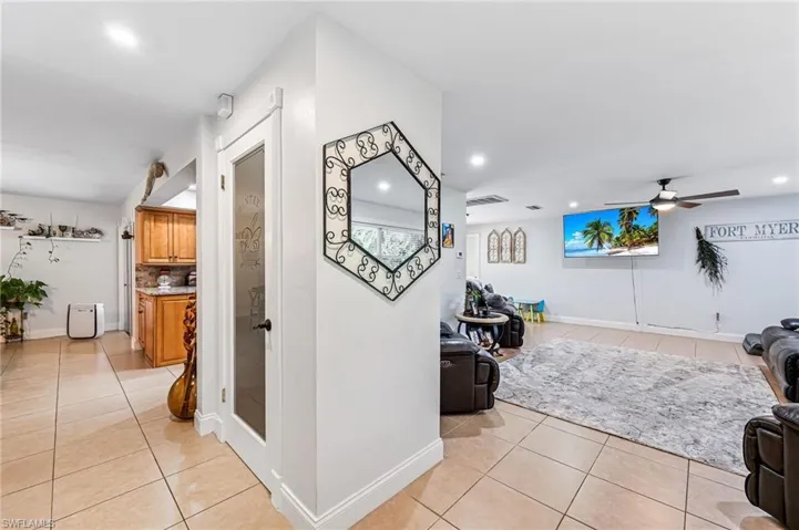 6519 E Town And River Rd, Fort Myers, Florida 33919