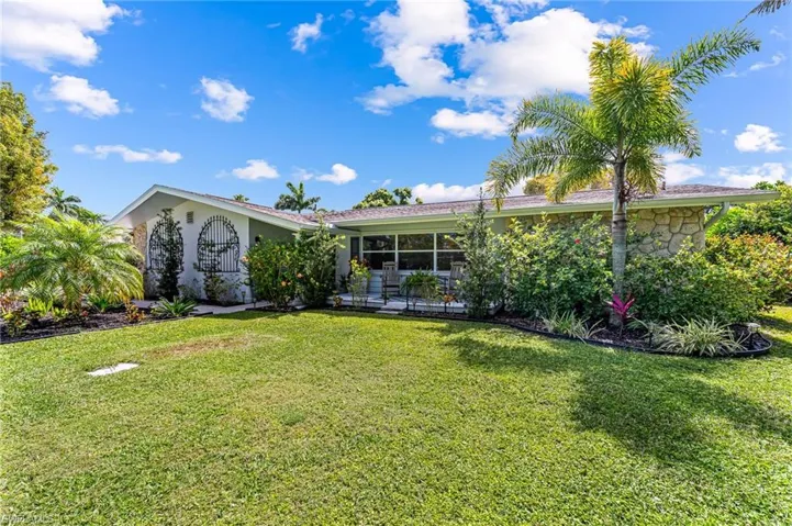 6519 E Town And River Rd, Fort Myers, Florida 33919