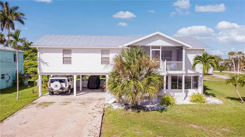 2471 Avocado St, St. James City, Florida 33956