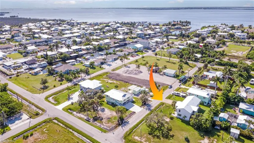 2471 Avocado St, St. James City, Florida 33956