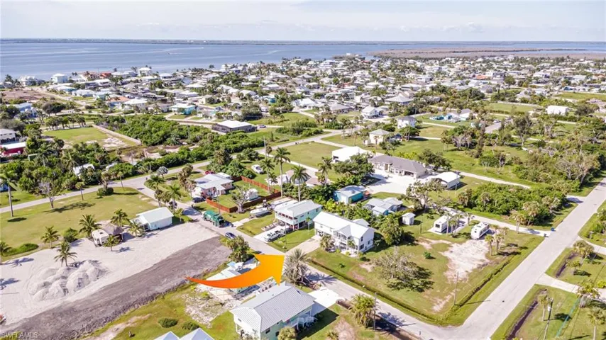 2471 Avocado St, St. James City, Florida 33956