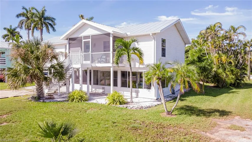 2471 Avocado St, St. James City, Florida 33956