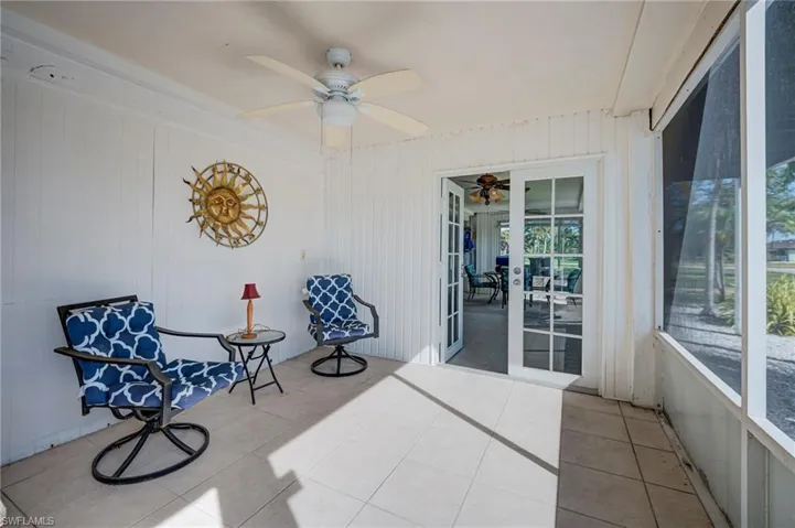 Large sunroom under home