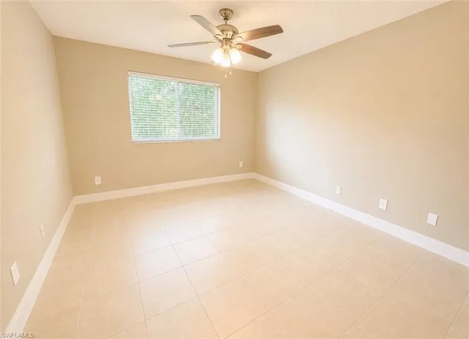 1205 Wildwood Lakes Blvd 203, Naples, Florida 34104