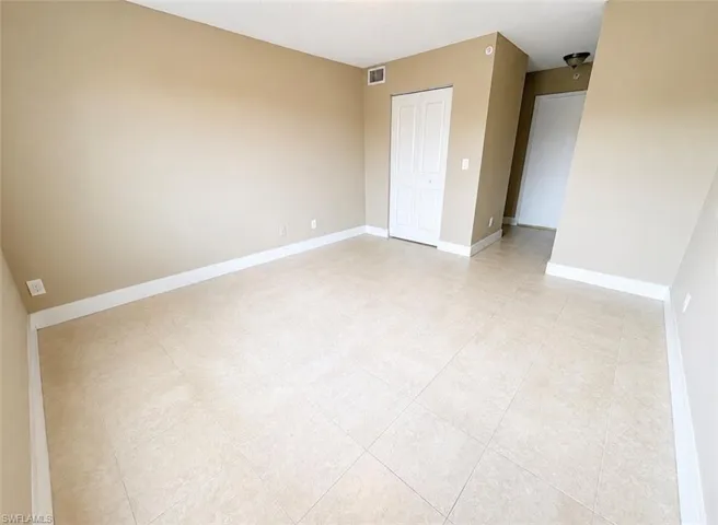 1205 Wildwood Lakes Blvd 203, Naples, Florida 34104