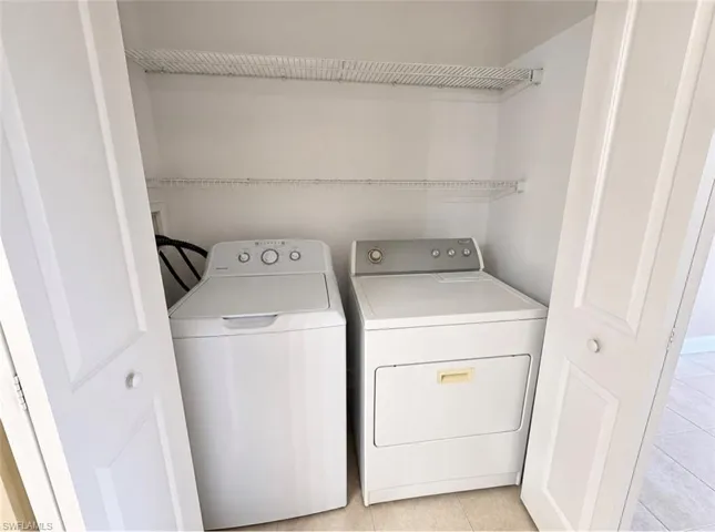 1205 Wildwood Lakes Blvd 203, Naples, Florida 34104