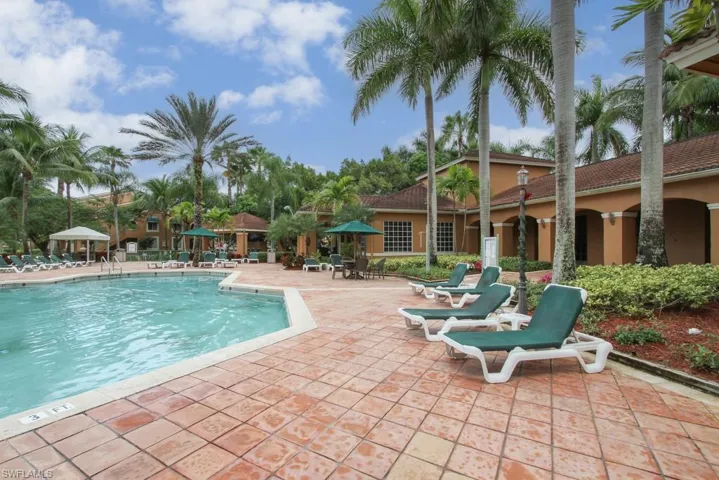 1205 Wildwood Lakes Blvd 203, Naples, Florida 34104