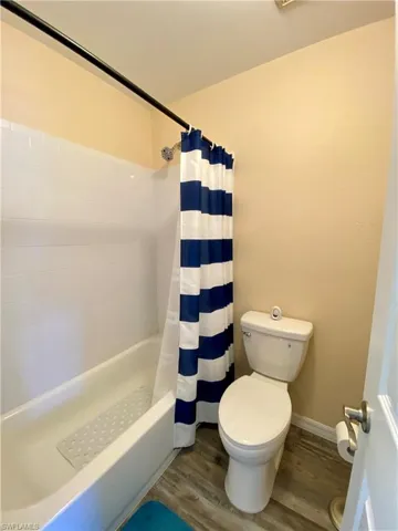 5606  Foxlake  DR, North Fort Myers, FL 33917