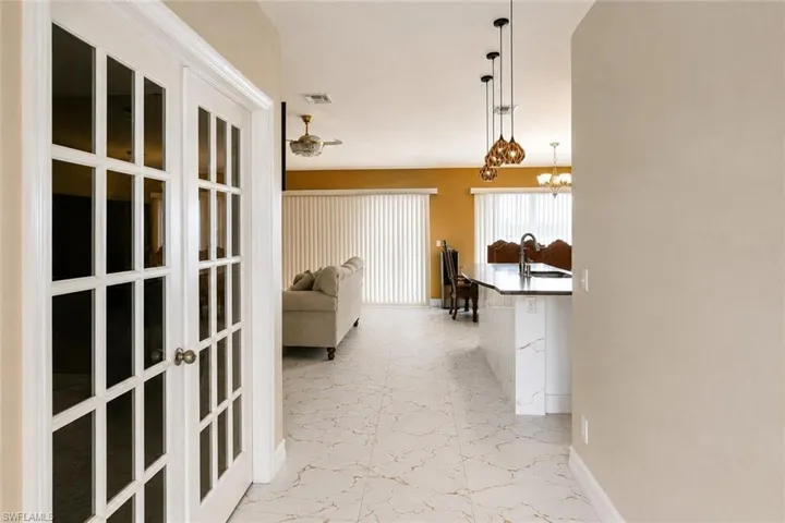 507 Diplomat Pkwy E, Cape Coral, Florida 33909