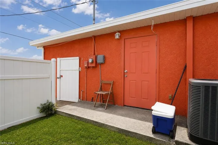 507 Diplomat Pkwy E, Cape Coral, Florida 33909