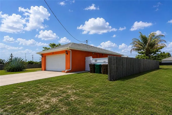 507 Diplomat Pkwy E, Cape Coral, Florida 33909