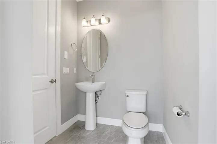 8590  Belle Meade  DR, Fort Myers, FL 33908
