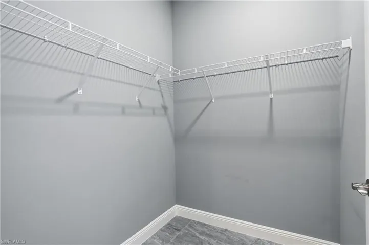 Walk-in Closet