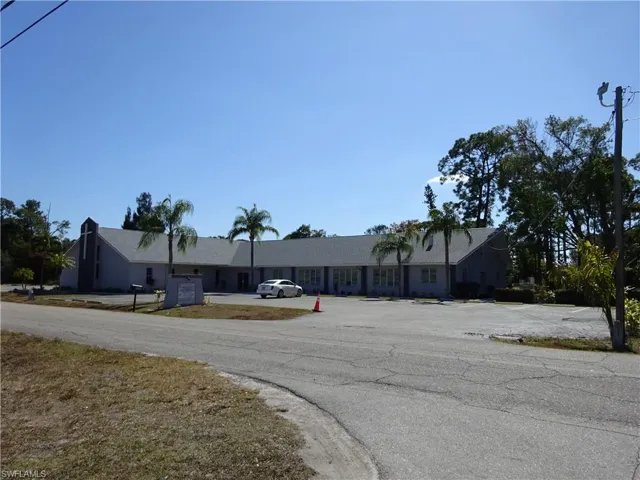 2220  Hunter  ST, Fort Myers, FL 33901
