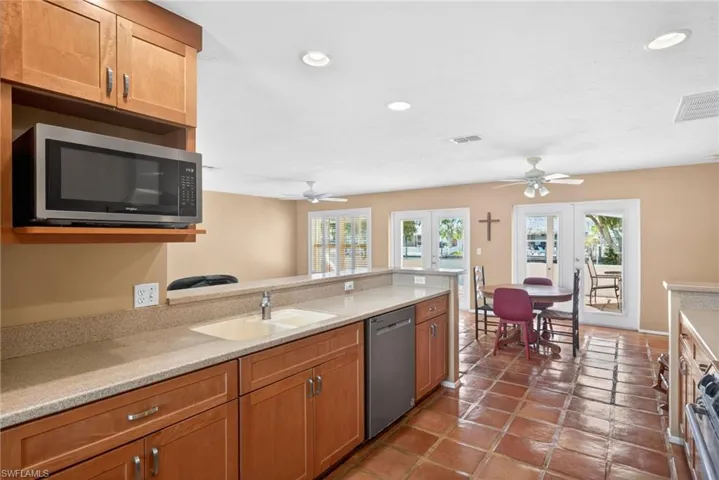 12279 Matlacha Blvd, Matlacha Isles, Florida 33991