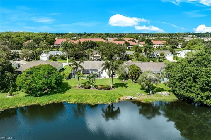 146 Plantation Cir, Naples, Florida 34104