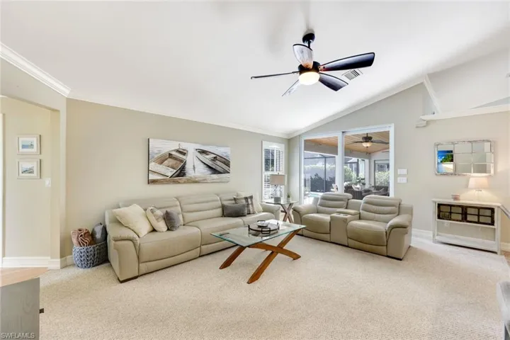 146 Plantation Cir, Naples, Florida 34104