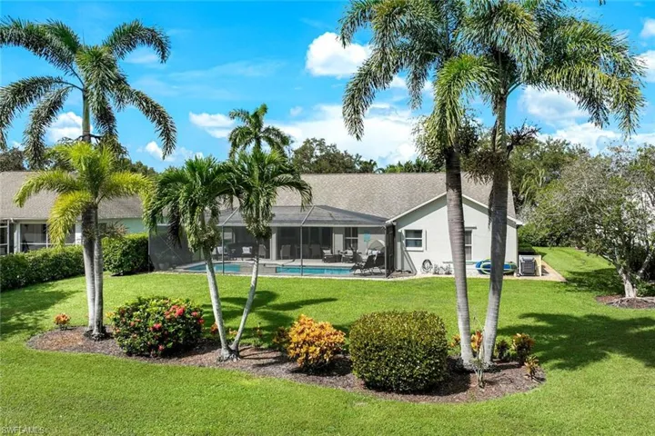 146 Plantation Cir, Naples, Florida 34104