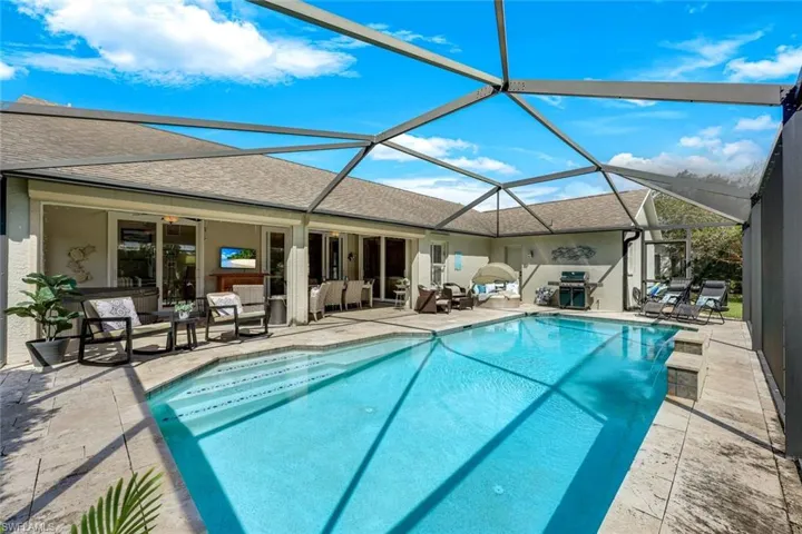 146 Plantation Cir, Naples, Florida 34104