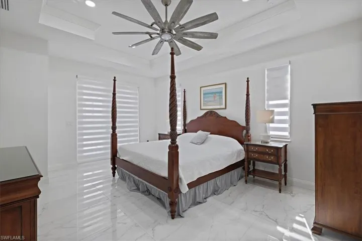 901 Nw 33rd Pl, Cape Coral, Florida 33993