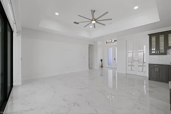 901 Nw 33rd Pl, Cape Coral, Florida 33993