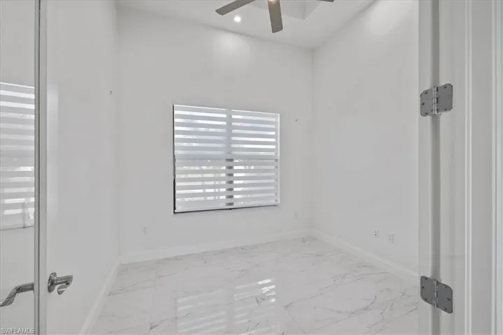 901 Nw 33rd Pl, Cape Coral, Florida 33993