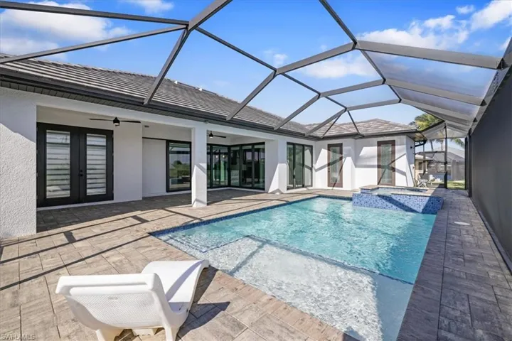 901 Nw 33rd Pl, Cape Coral, Florida 33993