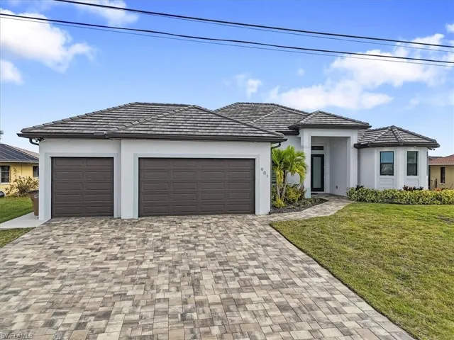 901 Nw 33rd Pl, Cape Coral, Florida 33993
