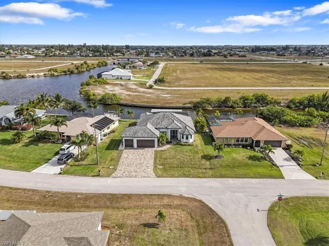 901 Nw 33rd Pl, Cape Coral, Florida 33993